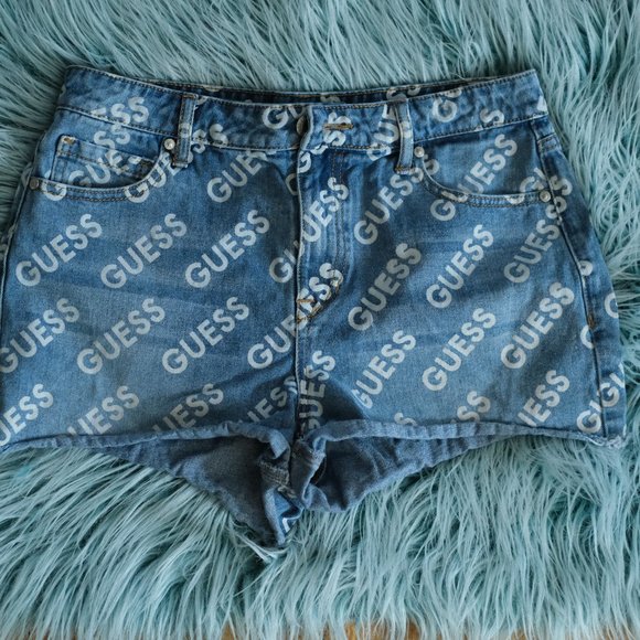 Guess Shorts - Picture 1 of 4